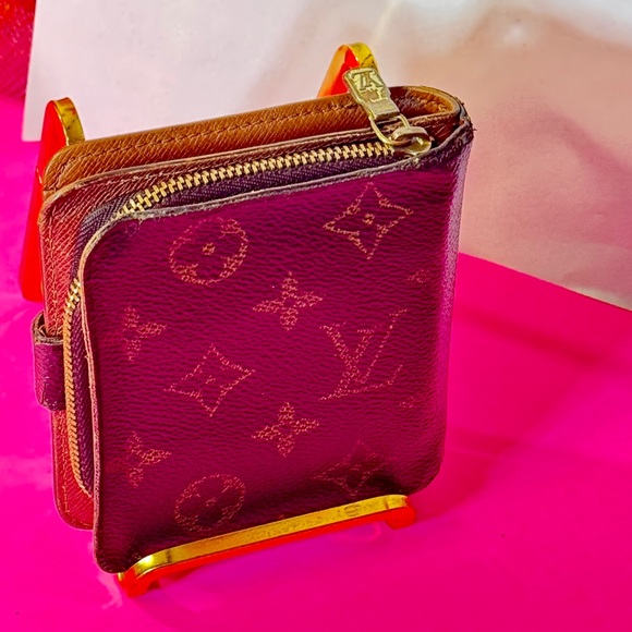 Louis Vuitton Classic Brown Monogram Wallet compact 4x4 organizer - Picture 14 of 14